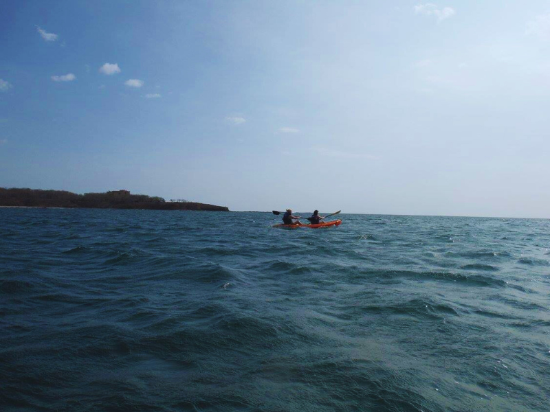 Kayak – Snorkel Capitan Island in playa tamarindo
